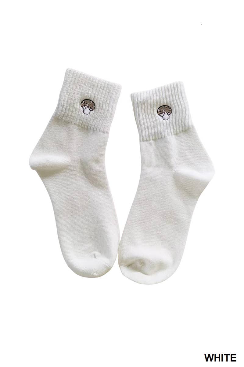 ..SI-25862 Mushroom Embroidery Casual Socks